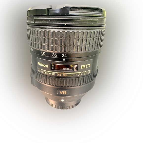 Nikon Black ED AF-S NIKKOR 24-85mm Lens - Picture 1 of 7